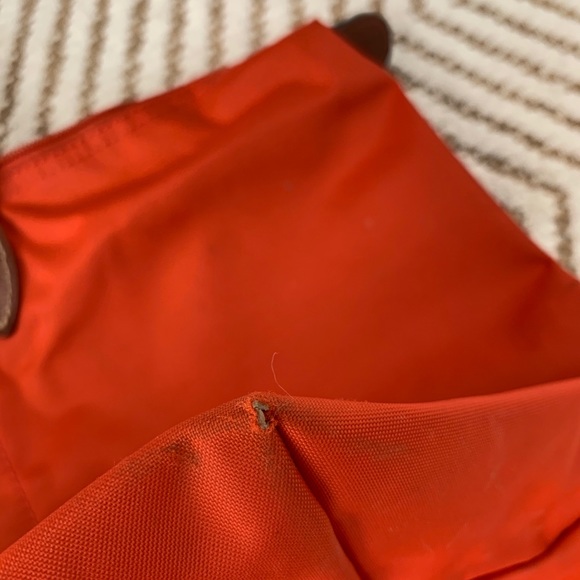 Medium Le Pliage Top Handle Orange Nylon Tote - Picture 2 of 4